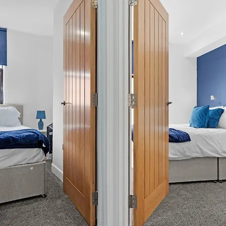 شقة Imperial Quarters Luxury 2 Bed In Centre Snow Hill Perfect For Business, Leisure And Family *